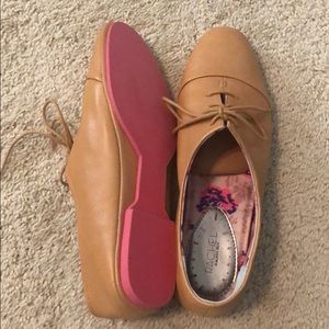 Rachel Roy Leather Oxford